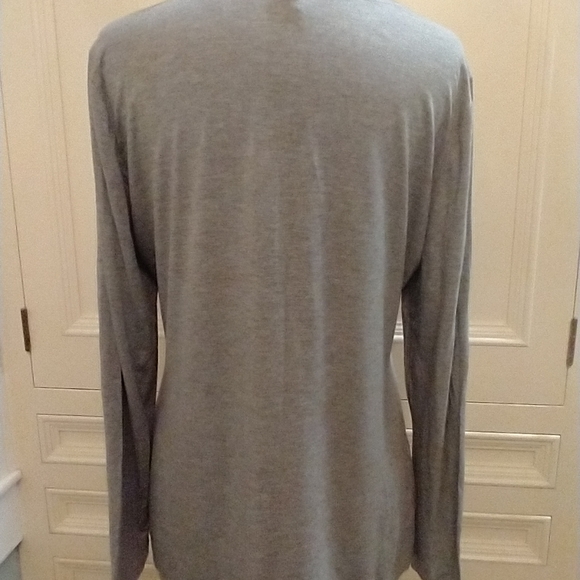 WHBM Gray Size L 95% rayon 5% spandex Long sleeved Lightweight Knit Shirt - Picture 5 of 8